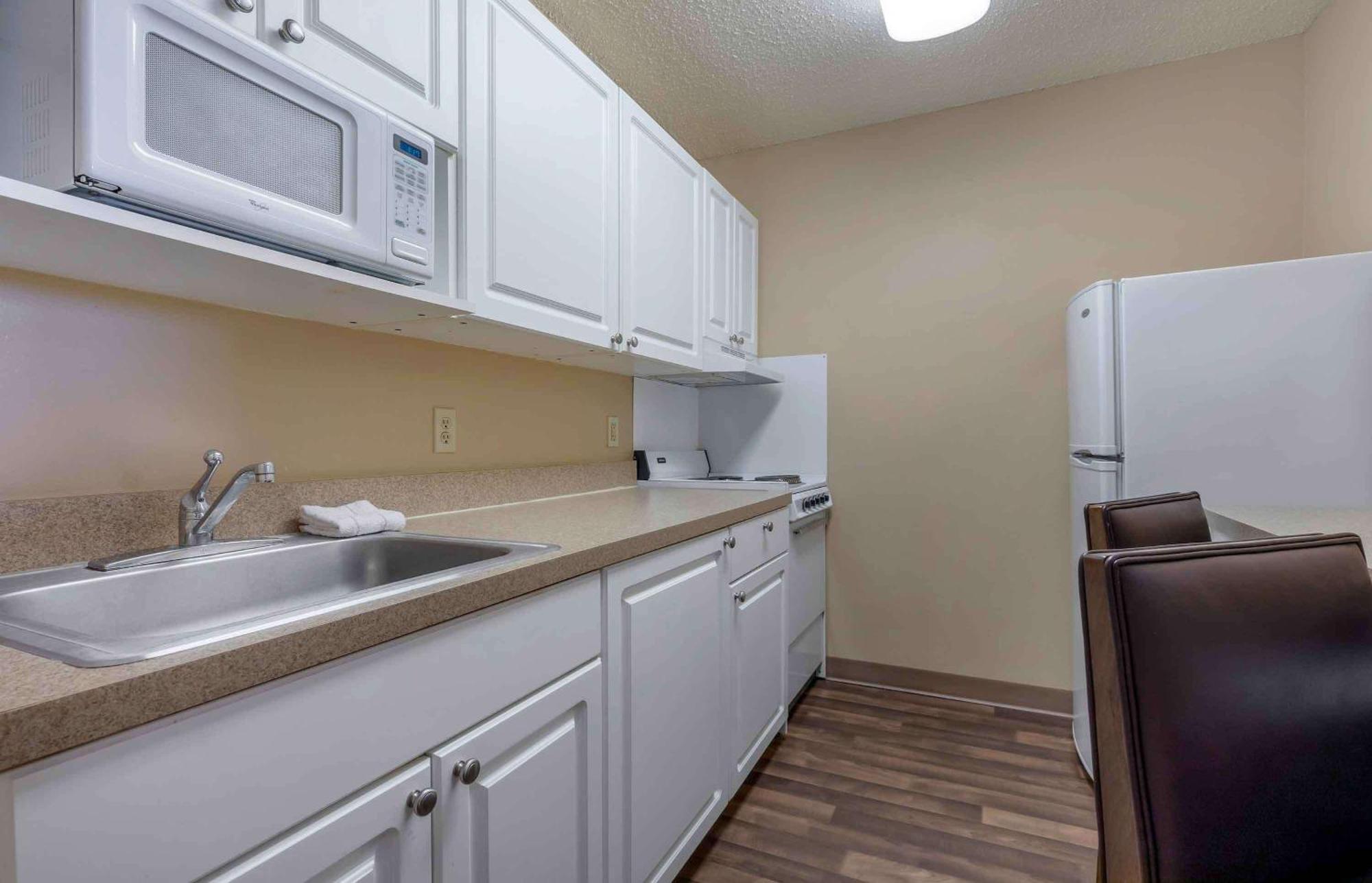 Extended Stay America Select Suites - Dallas - Farmers Branch Exterior photo