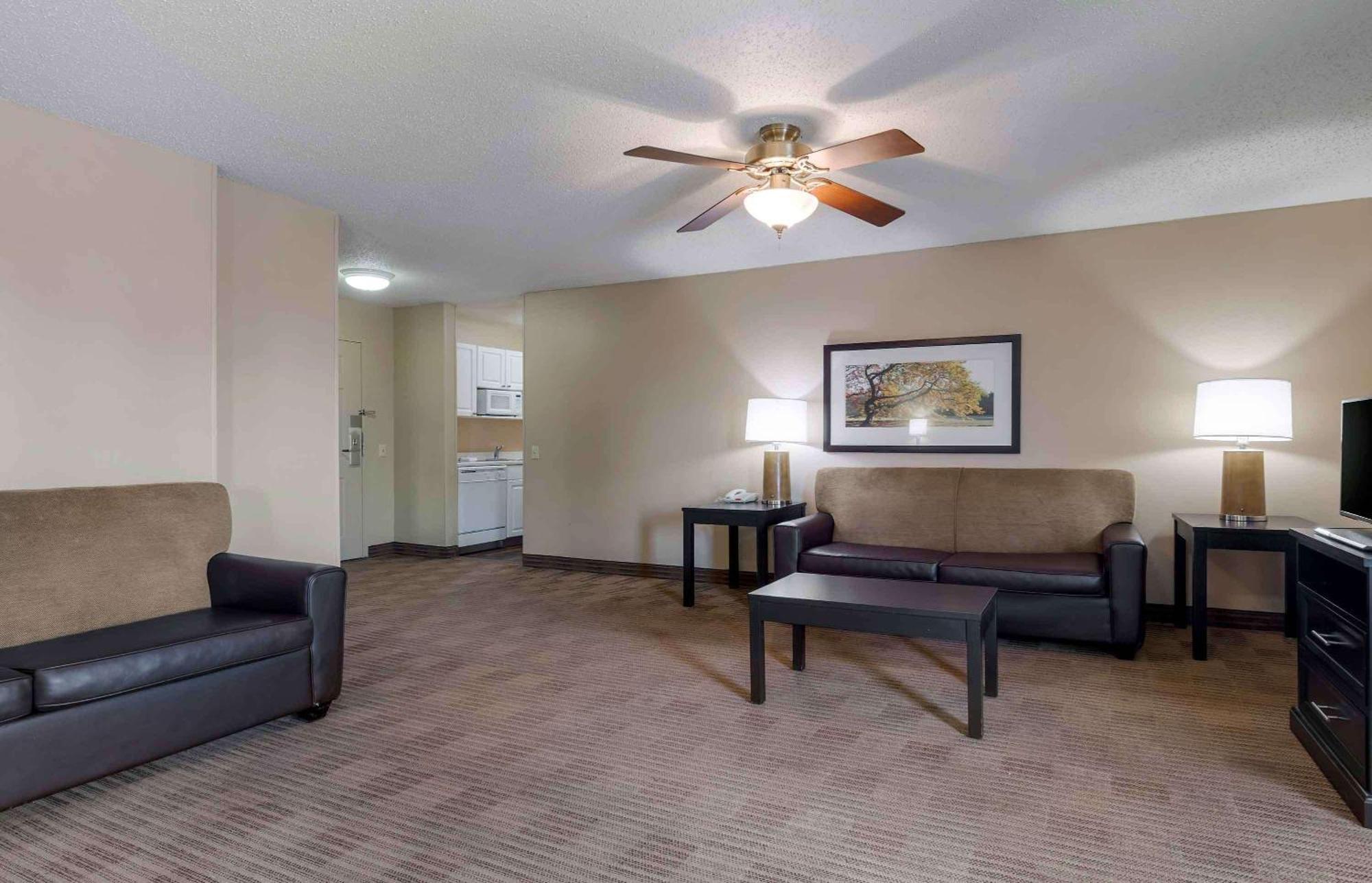 Extended Stay America Select Suites - Dallas - Farmers Branch Exterior photo